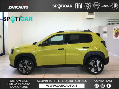 Usata Fiat Grande Panda La Prima 83 kW (113 CV) 2025 Giallo Utilitaria