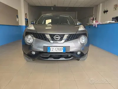 Usata Nissan Juke Acenta 117 CV (86 kW) 2015 Grigio SUV