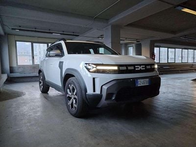 Bianco ghiaccio Usata 2025 Dacia Duster Expression SUV | 23.500 € (Buon prezzo)