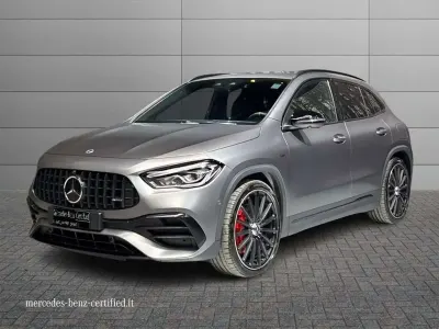 Usata Mercedes GLA45 AMG AMG 420 CV (308 kW) 2022 Grigio montagna magno designo SUV
