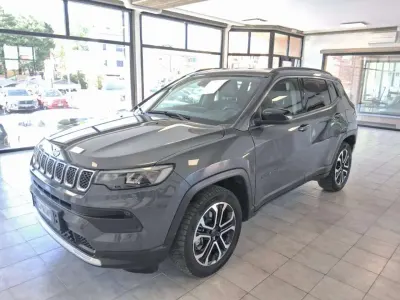 Usata Jeep Compass Limited 131 CV (96 kW) 2022 Grigio scuro SUV