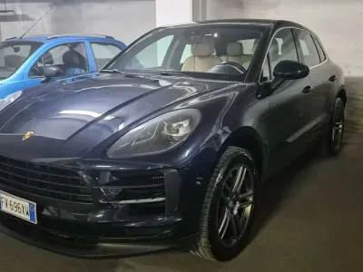 Usata Porsche Macan 354 CV (260 kW) 2019 Blu/azzurro SUV