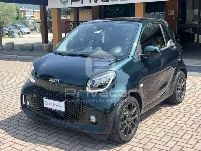 Usata Smart ForTwo Coupé Passion 41 kW (56 CV) 2021 Verde Utilitaria