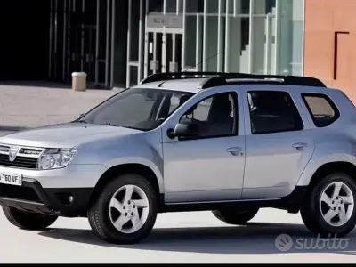 Usata Dacia Duster 105 CV (77 kW) 2012 Grigio SUV