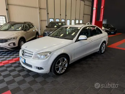 Usata Mercedes C220 Avantgarde 170 CV (125 kW) 2008 Bianco Berlina