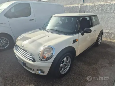 Begagnad Mini Cooper 95 HK (69 kW) 2008 Halvkombi