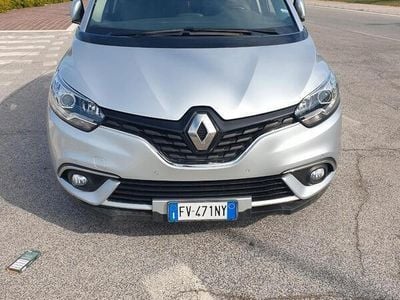 Usata Renault Scénic IV 120 CV (88 kW) 2019 Grigio Monovolume