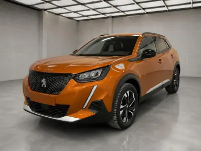 Usata Peugeot 5008 Allure 131 CV (96 kW) 2023 Marrone SUV