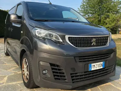 Usata Peugeot Expert 116 CV (85 kW) 2017 Grigio Furgone