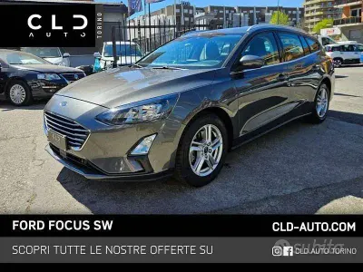 Usado Ford Focus 120 HP (88 kW) 2020 Cinzento Carrinha