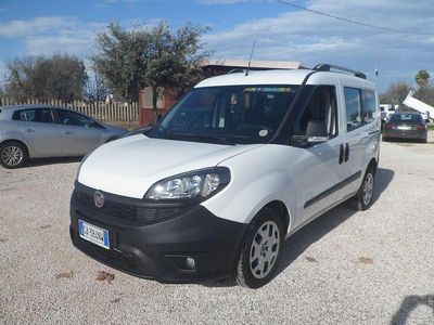 Usata Fiat Doblò 120 CV (88 kW) 2021 Bianco Monovolume