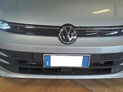 Usata VW Golf VIII 115 CV (84 kW) 2025 Argento Berlina