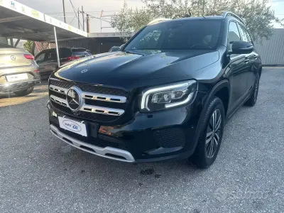 Usata Mercedes GLB200 Business 150 CV (110 kW) 2020 Nero SUV