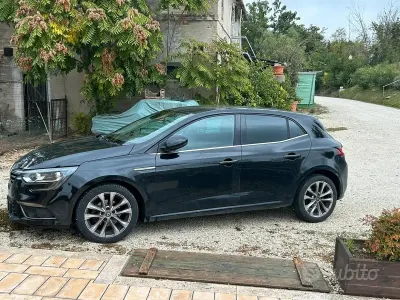 Usata Renault Mégane IV 110 CV (80 kW) 2018 Nero Berlina