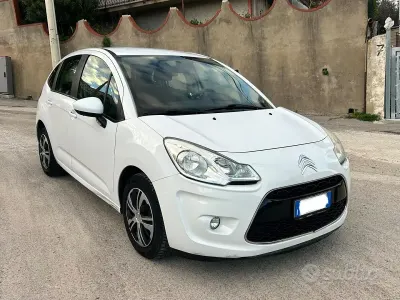 Używany Citroën C3 Attraction 60 KM (44 kW) 2012 Biały Sedan/Limuzyna