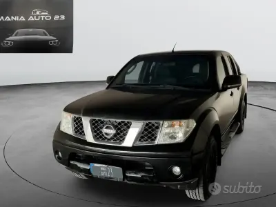 Usata Nissan Navara 190 CV (139 kW) 2011 Nero Pick-up