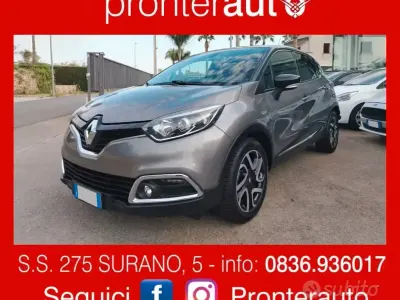 Usata Renault Captur 90 CV (66 kW) 2013 Grigio SUV
