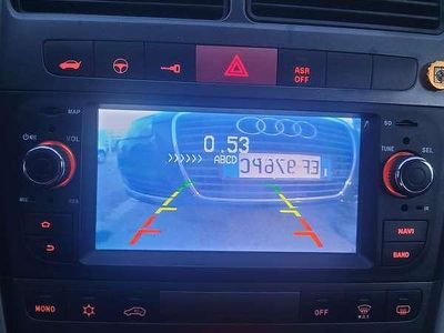 Usata Fiat Grande Punto Emotion 90 CV (66 kW) 2006 Argento Utilitaria