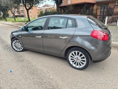 Usata Fiat Bravo Emotion 120 CV (88 kW) 2009 Marrone Utilitaria