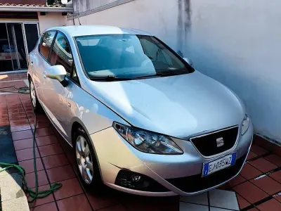 Usata Seat Ibiza 92 CV (67 kW) 2010 Grigio Berlina