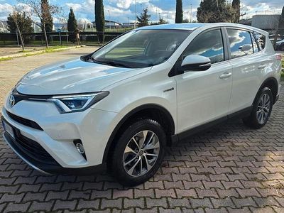 Usata Toyota RAV4 Hybrid 154 CV (113 kW) 2017 Bianco SUV