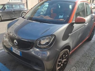 Grigio Usata 2015 Smart ForFour Edition #1 Utilitaria | 9400 € (Buon prezzo)