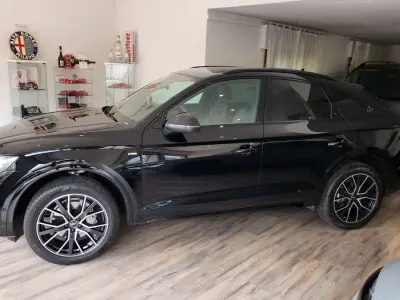 Usata Audi Q5 Sportback Ambiente 204 CV (150 kW) 2022 Nero SUV