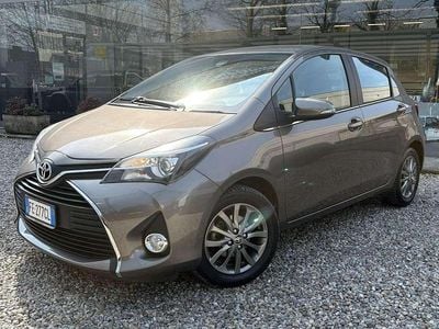Usata Toyota Yaris Lounge 101 CV (74 kW) 2016 Other Berlina