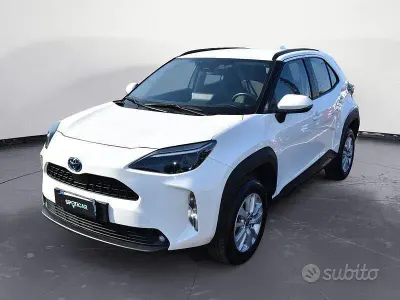 Usata Toyota Yaris Cross Active 115 CV (84 kW) 2024 Bianco SUV
