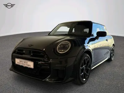 Begagnad Mini John Cooper Works 204 HK (150 kW) 2025 Grå Halvkombi