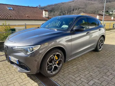 Usata Alfa Romeo Stelvio Veloce 209 CV (153 kW) 2021 Grigio SUV
