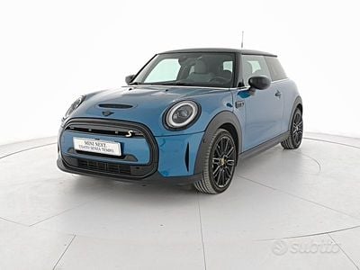 Usata Mini Cooper SE 75 kW (102 CV) 2021 Blu Utilitaria