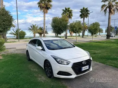Usata Hyundai i40 Style 141 CV (103 kW) 2016 Bianco Station wagon