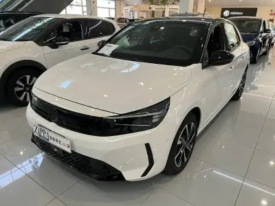 Usata Opel Corsa 101 CV (74 kW) 2025 Bianco Utilitaria