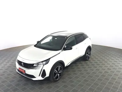 Usata Peugeot 3008 131 CV (96 kW) 2023 Bianco madreperla con tetto black diamond SUV