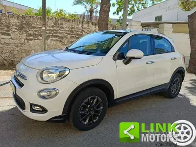 Usata Fiat 500X Business 95 CV (69 kW) 2016 Bianco SUV