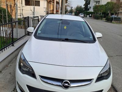 usata Opel Astra 2012