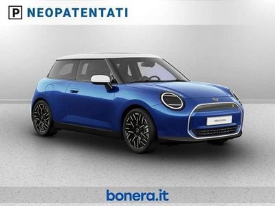 Nuova Mini Cooper SE Favoured 160 kW (218 CV) 2025 Blazing blue Utilitaria
