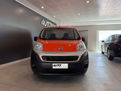 Usata Fiat Fiorino 95 CV (69 kW) 2017 Arancione Monovolume