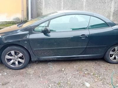 Usata 2006 Peugeot 307 CC Cabrio | 2000 € (Buon prezzo)