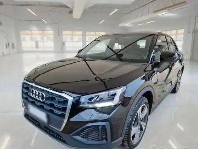 Begagnad Audi Q2 Business 110 HK (80 kW) 2022 Svart SUV