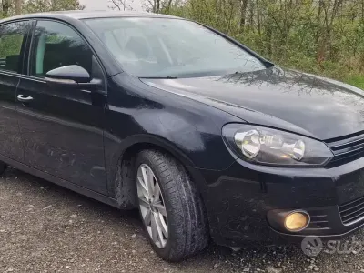 Usata VW Golf VI Highline 105 CV (77 kW) 2011 Nero Utilitaria