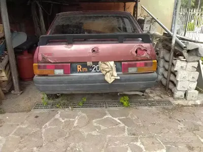 Brugt Alfa Romeo 33 Quadrifoglio 84 HK (61 kW) 1984 Rød Sedan