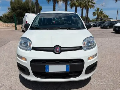 Begagnad Fiat Panda Lounge 69 HK (50 kW) 2016 Vit Halvkombi