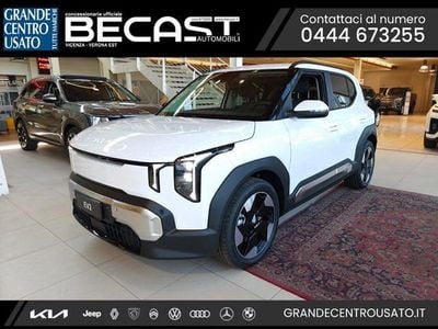 Nuova Kia EV2 Earth 106 kW (145 CV) 2026 Bianco metallizzato SUV