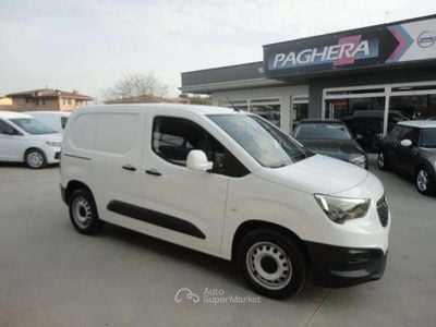 Usata Opel Combo Edition 75 CV (55 kW) 2021 Bianco Monovolume