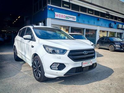 Usata Ford Kuga ST-Line 120 CV (88 kW) 2019 Bianco SUV
