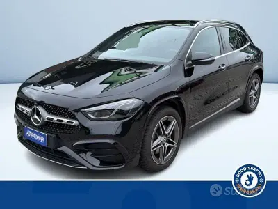 Usata Mercedes GLA180 AMG line 116 CV (85 kW) 2025 Nero SUV