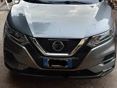 Usata Nissan Qashqai 131 CV (96 kW) 2018 Grigio SUV