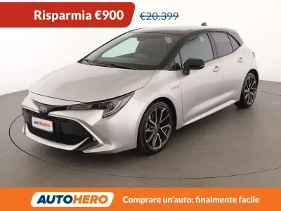 Usata Toyota Corolla Lounge 152 CV (111 kW) 2021 Argento Utilitaria